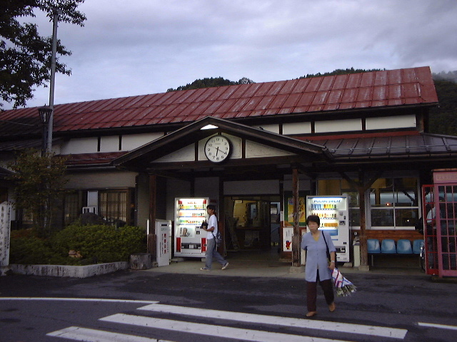 若桜駅 (1999/8/20 撮影)